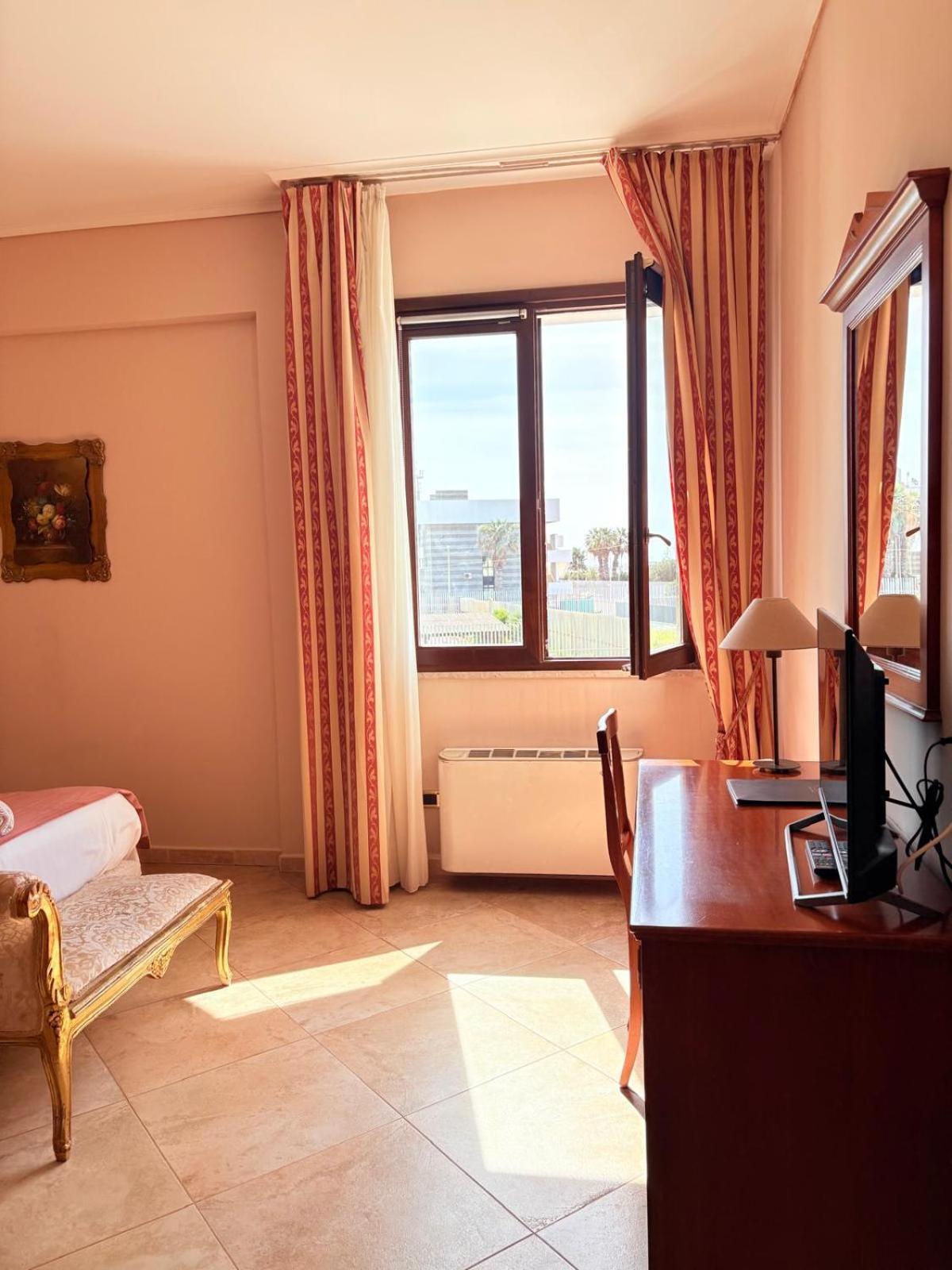 D'Angelo Palace Hotel มาซารา เดล วัลโล ภายนอก รูปภาพ